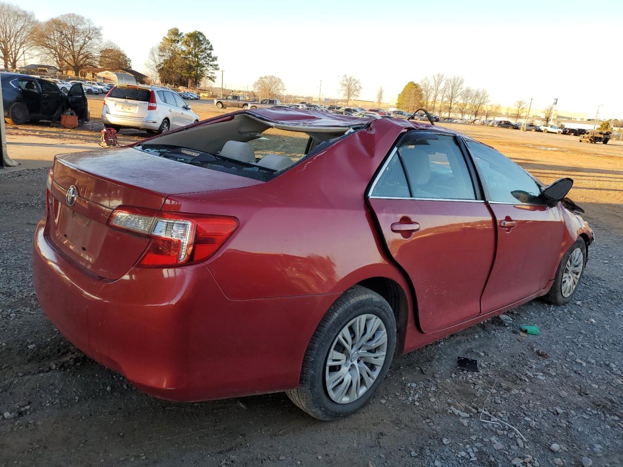 Photo 2 VIN: 4T1BF1FK6EU740301 - TOYOTA CAMRY 