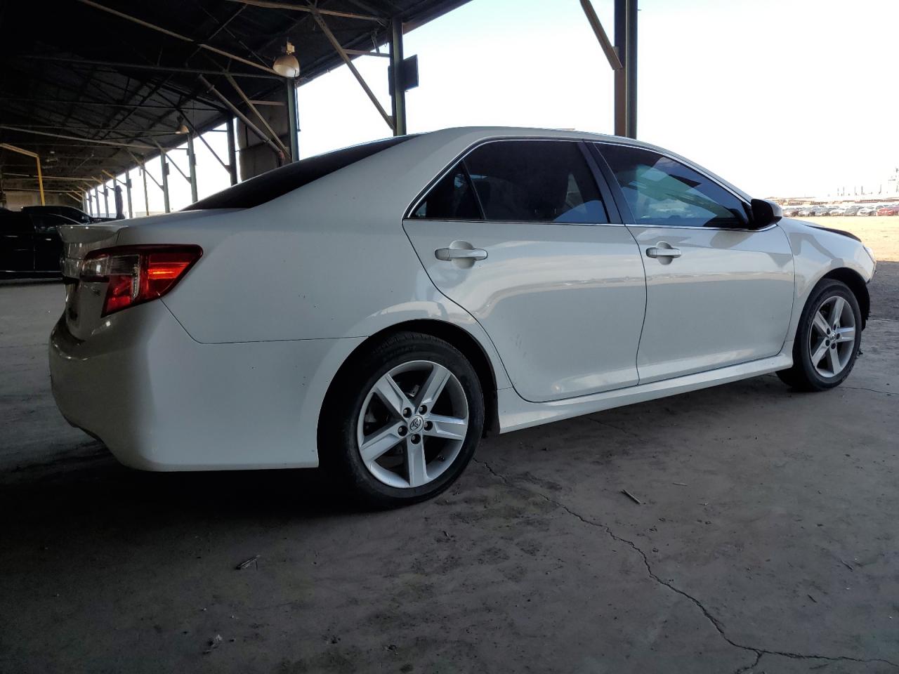 Photo 2 VIN: 4T1BF1FK6EU745790 - TOYOTA CAMRY 