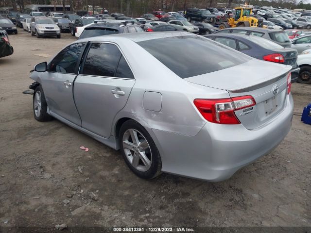 Photo 2 VIN: 4T1BF1FK6EU820553 - TOYOTA CAMRY 