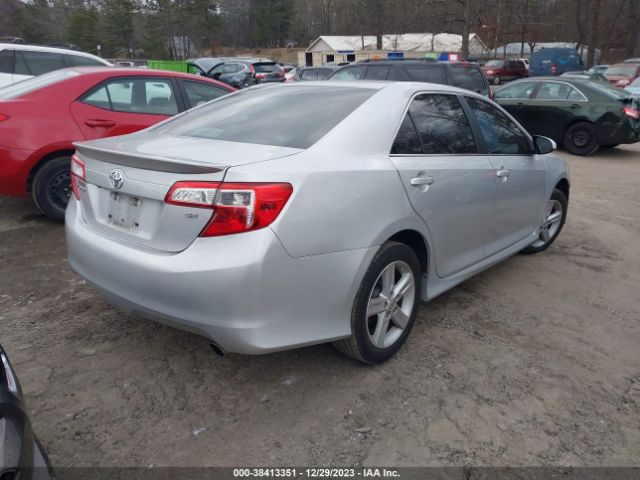 Photo 3 VIN: 4T1BF1FK6EU820553 - TOYOTA CAMRY 