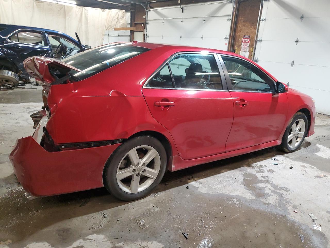 Photo 2 VIN: 4T1BF1FK6EU860731 - TOYOTA CAMRY 