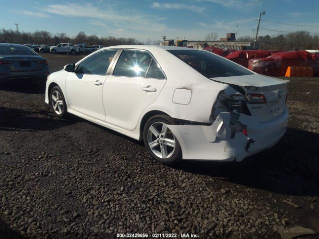 Photo 2 VIN: 4T1BF1FK6EU863614 - TOYOTA CAMRY 