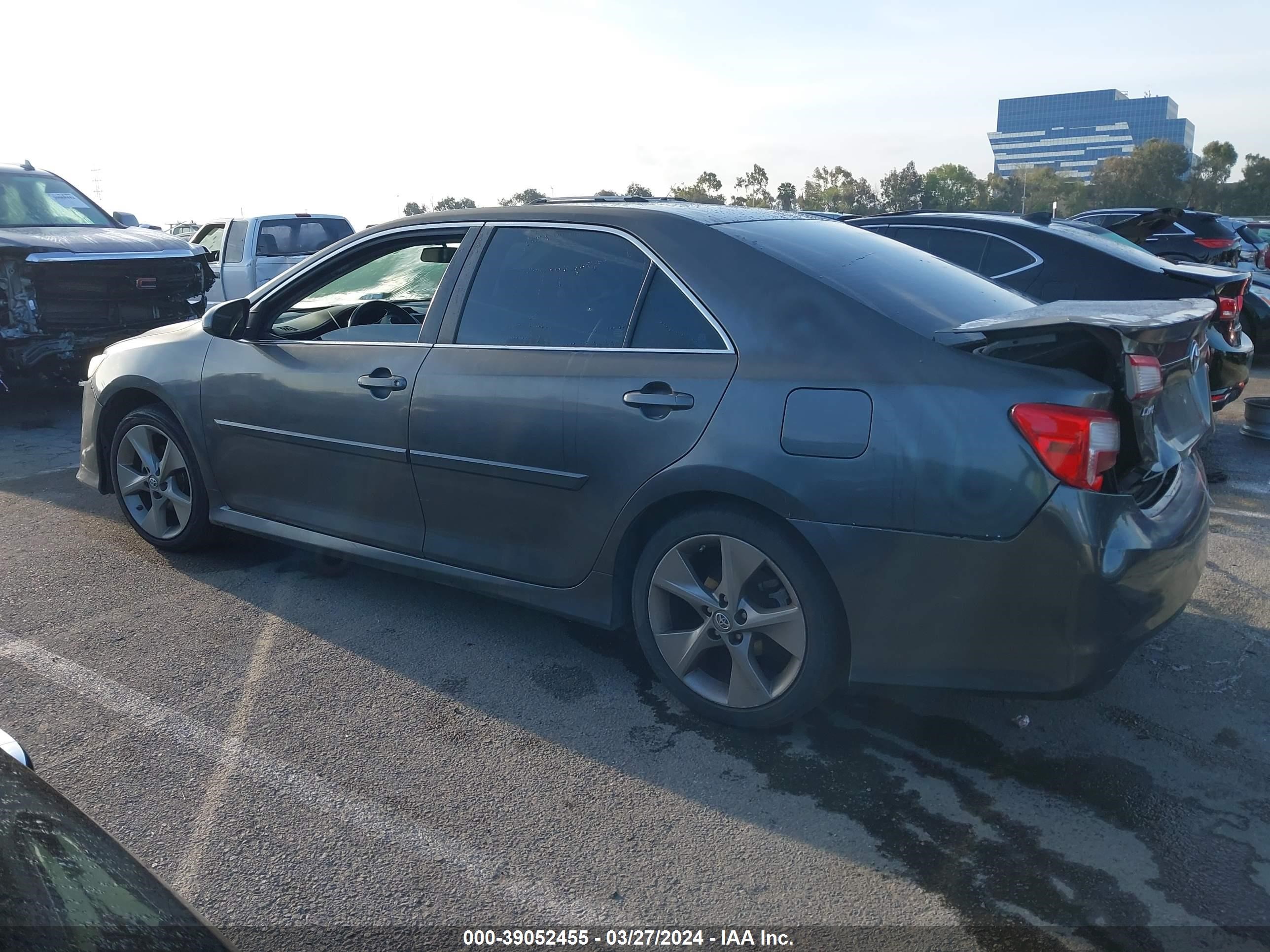 Photo 13 VIN: 4T1BF1FK6EU867582 - TOYOTA CAMRY 