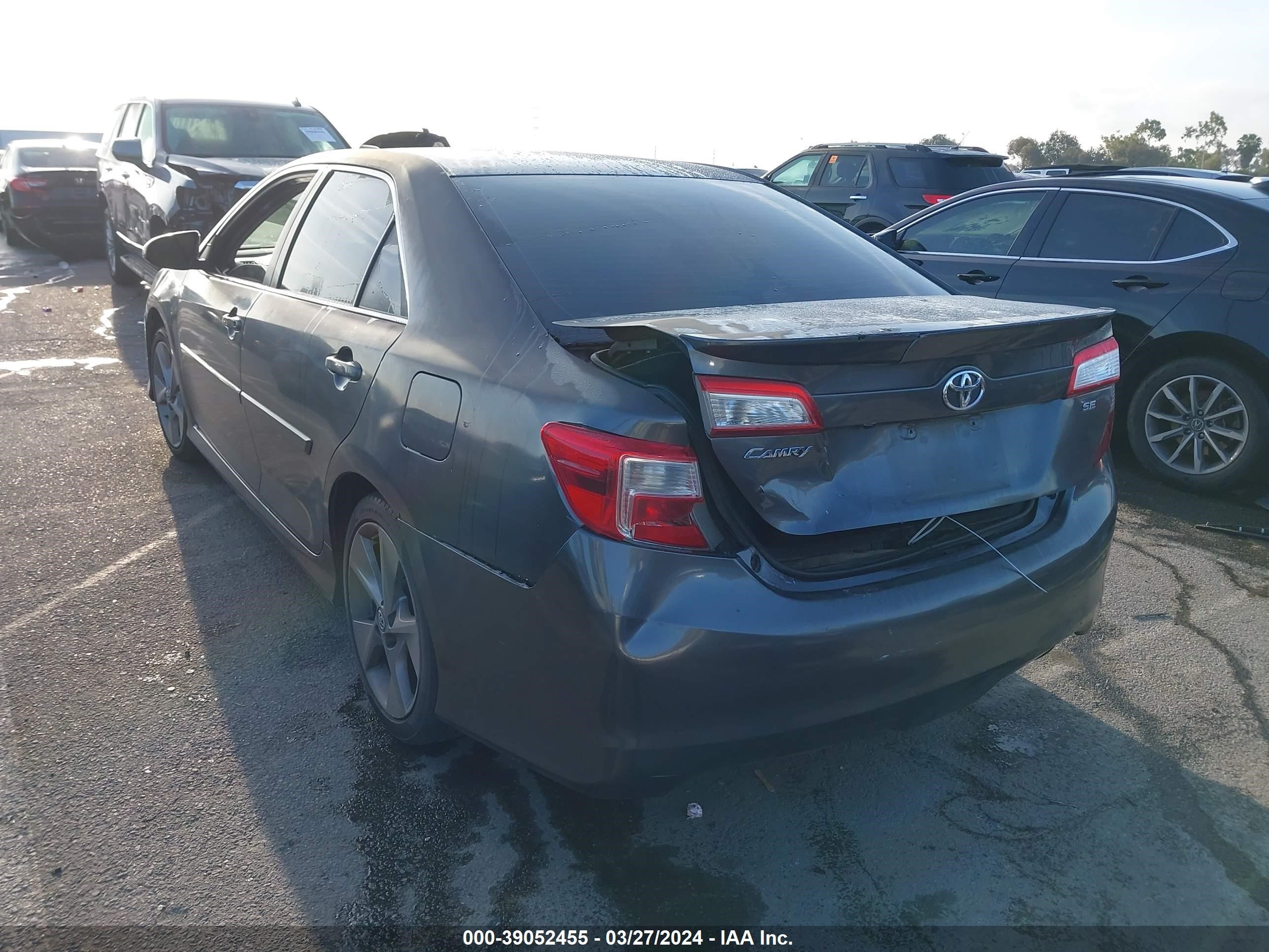 Photo 2 VIN: 4T1BF1FK6EU867582 - TOYOTA CAMRY 