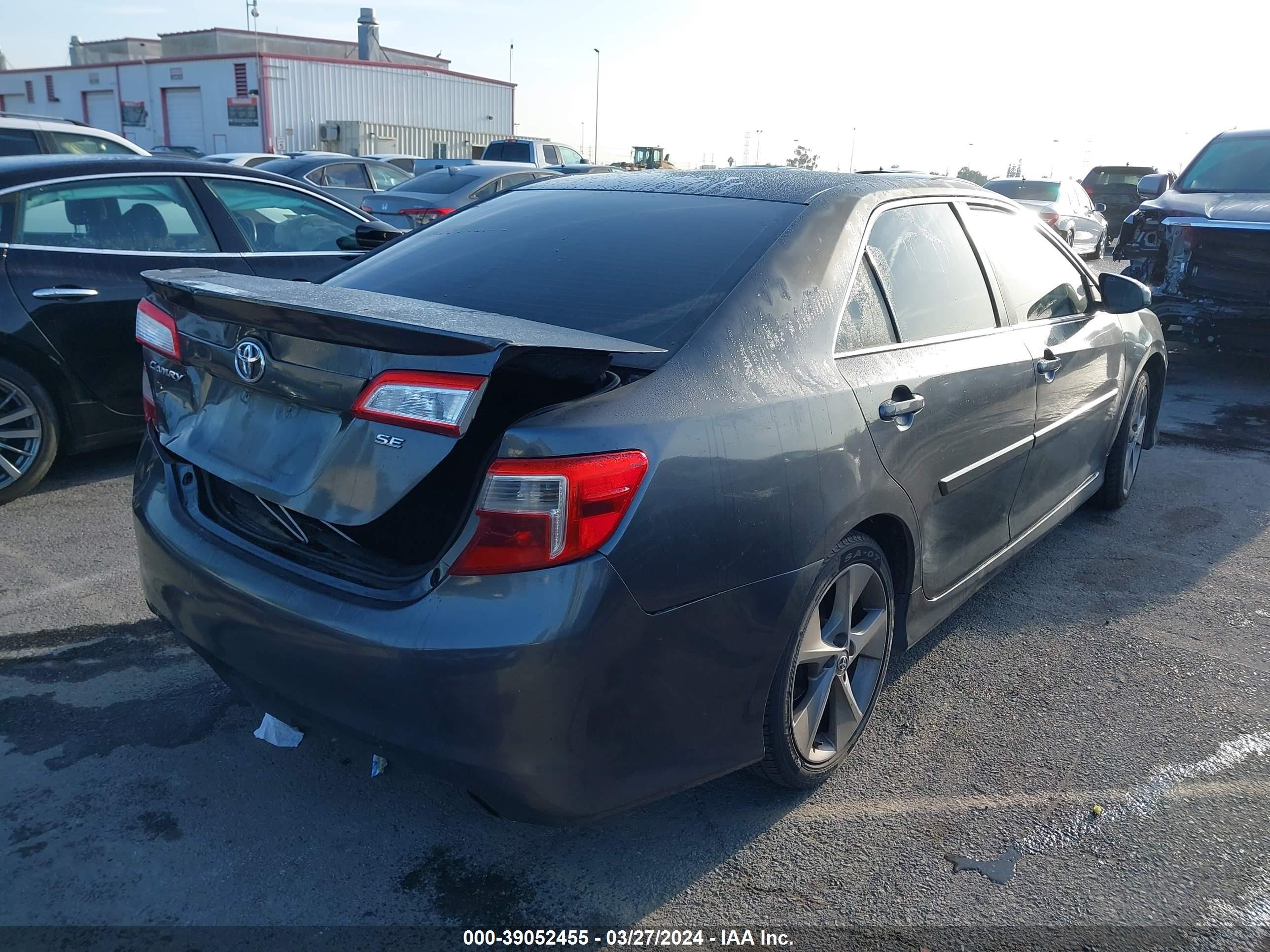 Photo 3 VIN: 4T1BF1FK6EU867582 - TOYOTA CAMRY 