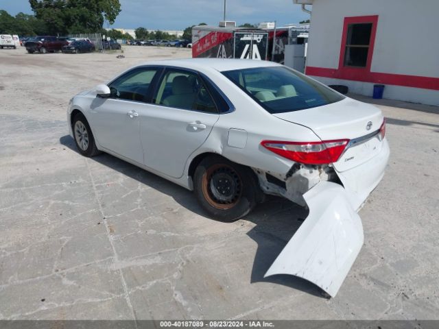 Photo 2 VIN: 4T1BF1FK6FU010048 - TOYOTA CAMRY 