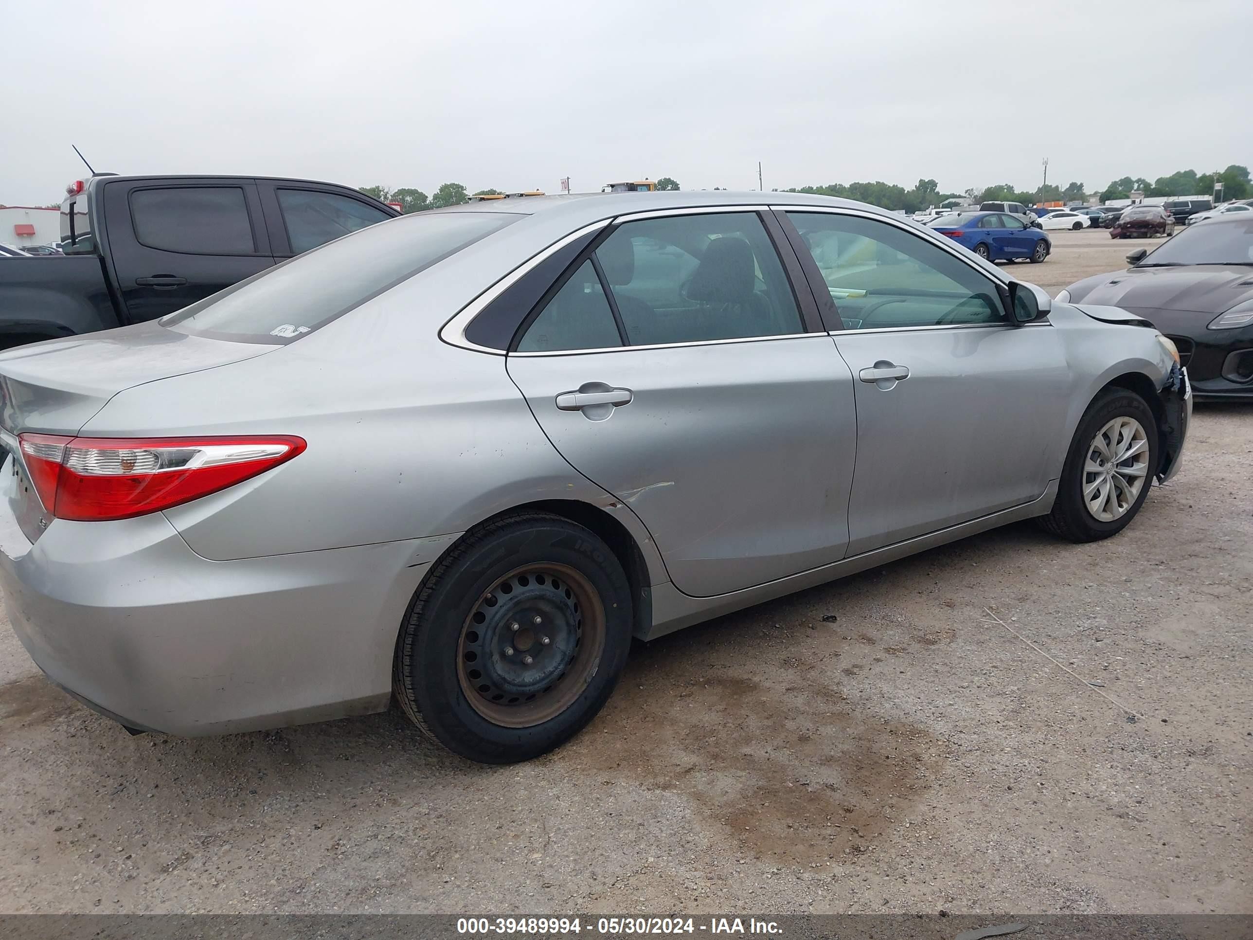 Photo 3 VIN: 4T1BF1FK6FU053515 - TOYOTA CAMRY 