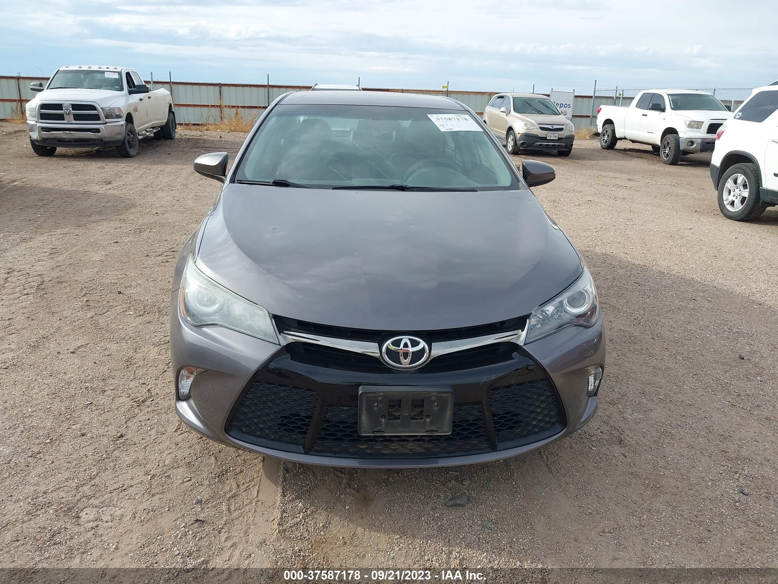 Photo 11 VIN: 4T1BF1FK6FU895237 - TOYOTA CAMRY 