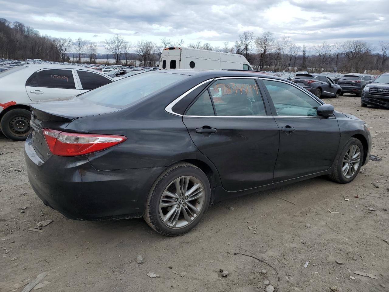 Photo 2 VIN: 4T1BF1FK6GU221736 - TOYOTA CAMRY 