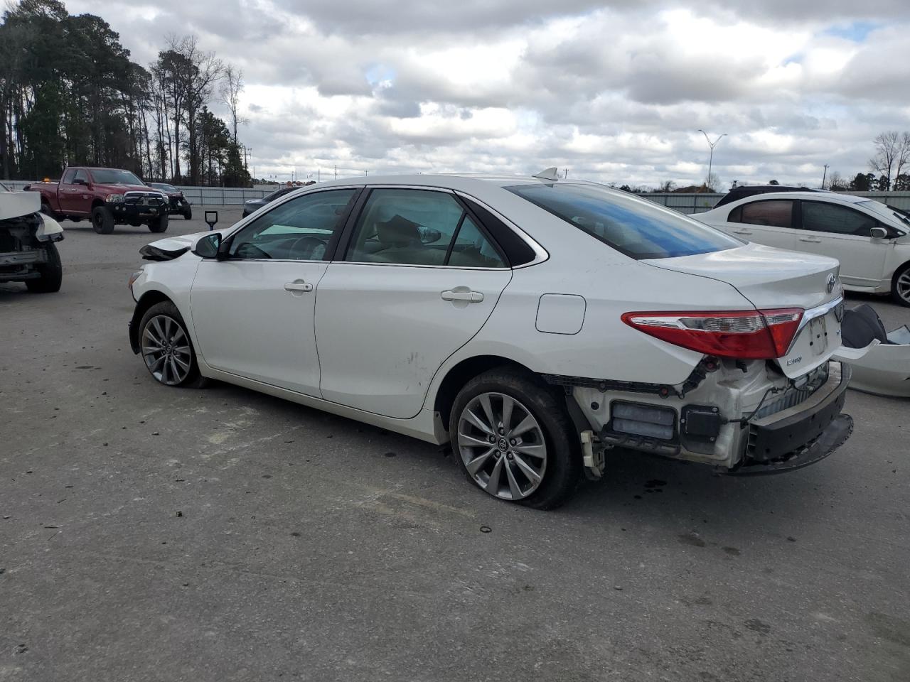 Photo 1 VIN: 4T1BF1FK6HU658539 - TOYOTA CAMRY 