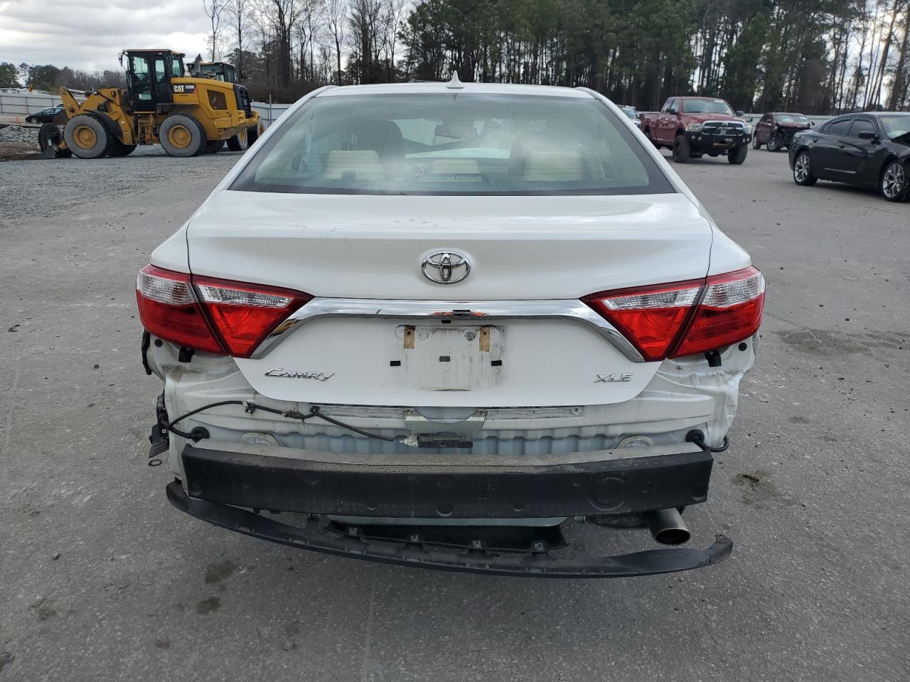 Photo 5 VIN: 4T1BF1FK6HU658539 - TOYOTA CAMRY 