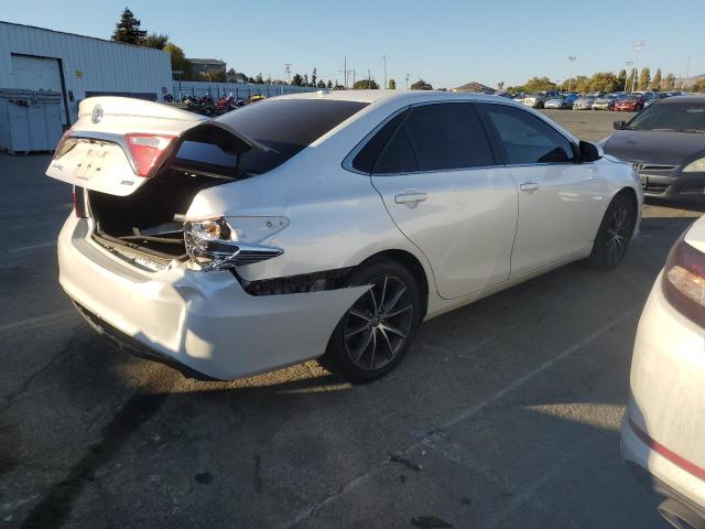 Photo 2 VIN: 4T1BF1FK6HU728623 - TOYOTA CAMRY LE 