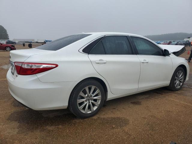 Photo 2 VIN: 4T1BF1FK6HU786070 - TOYOTA CAMRY LE 