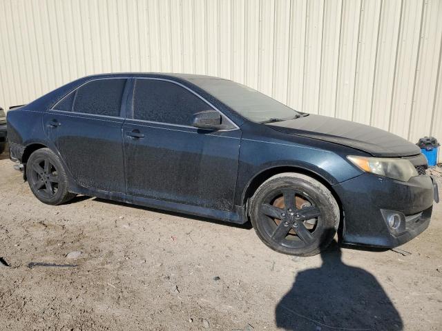 Photo 3 VIN: 4T1BF1FK7CU097227 - TOYOTA CAMRY 