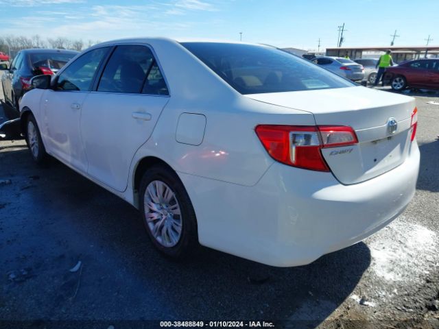 Photo 2 VIN: 4T1BF1FK7CU517326 - TOYOTA CAMRY 