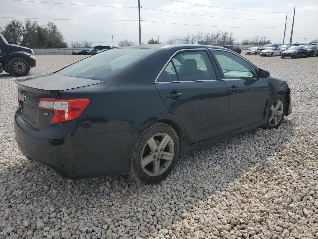 Photo 3 VIN: 4T1BF1FK7DU667499 - TOYOTA CAMRY 