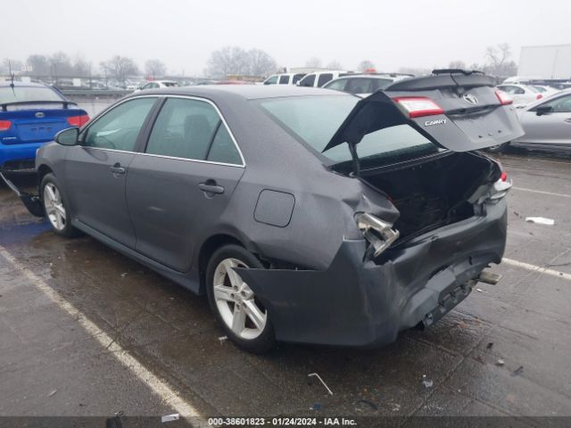 Photo 2 VIN: 4T1BF1FK7DU672444 - TOYOTA CAMRY 