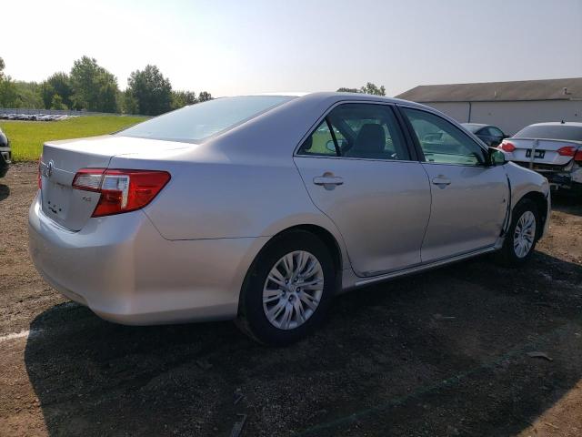 Photo 2 VIN: 4T1BF1FK7DU710920 - TOYOTA CAMRY L 