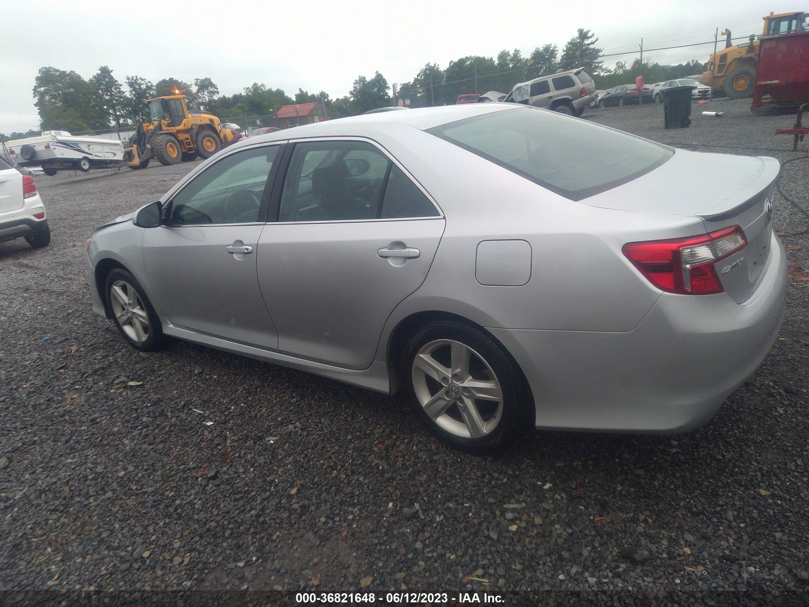 Photo 2 VIN: 4T1BF1FK7EU409114 - TOYOTA CAMRY 