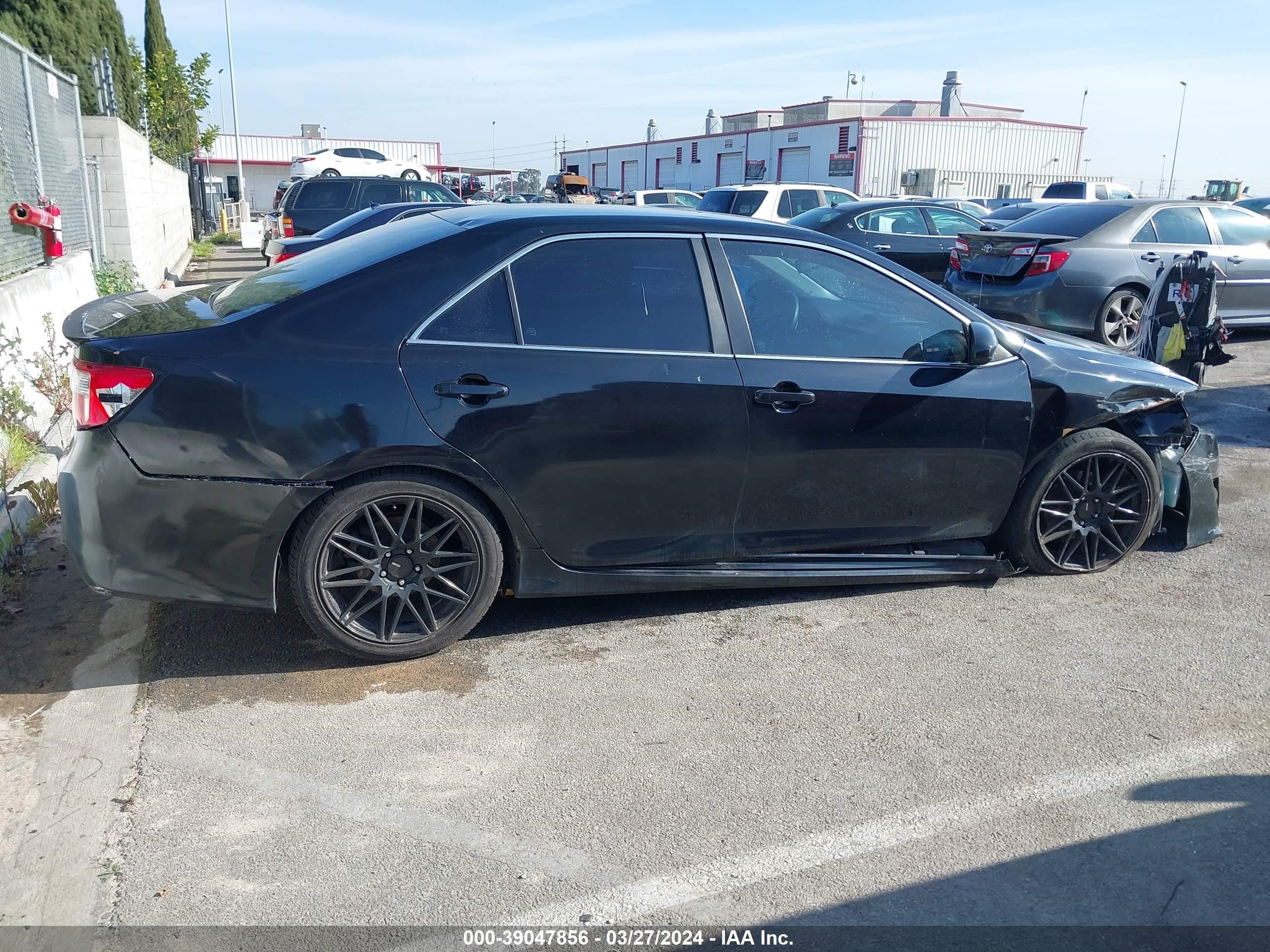 Photo 13 VIN: 4T1BF1FK7EU429167 - TOYOTA CAMRY 