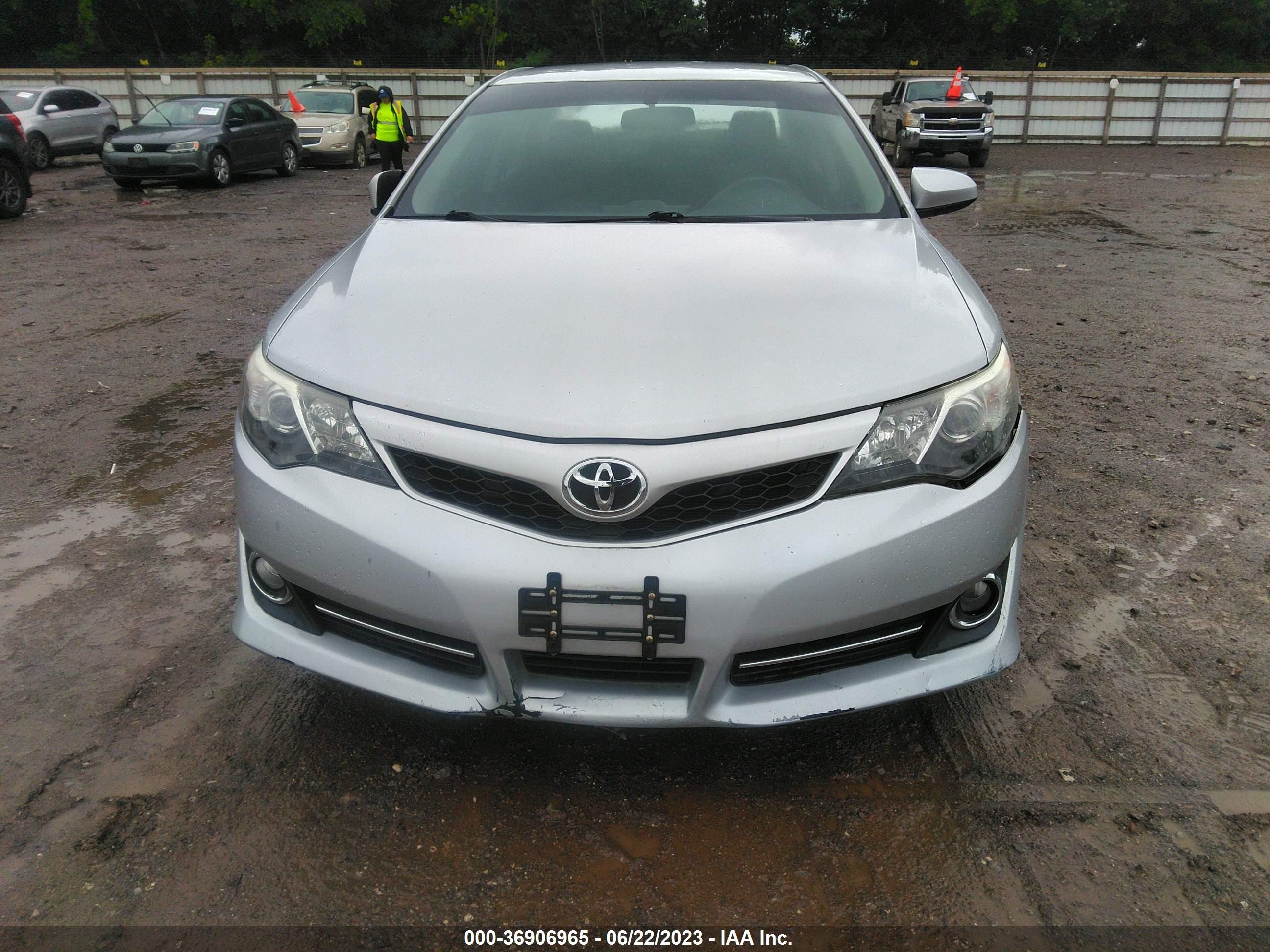 Photo 11 VIN: 4T1BF1FK7EU450097 - TOYOTA CAMRY 