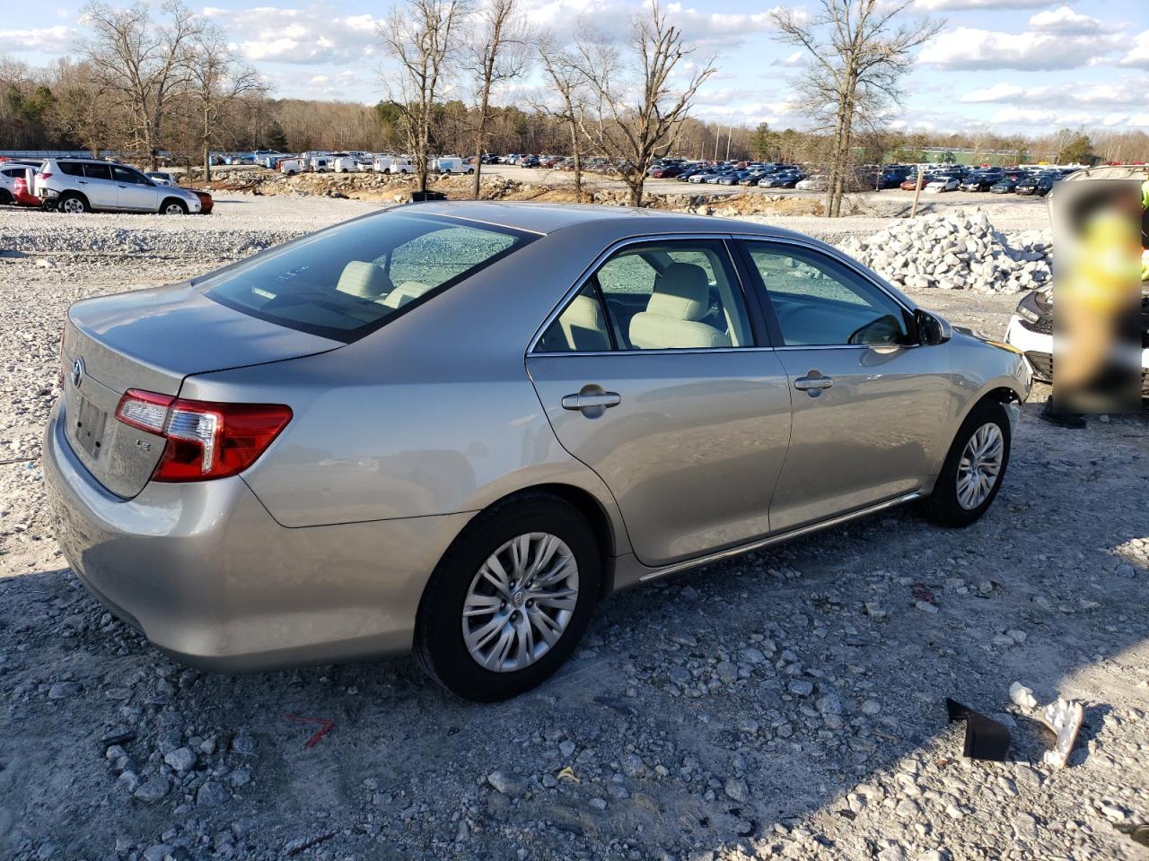 Photo 2 VIN: 4T1BF1FK7EU456319 - TOYOTA CAMRY 