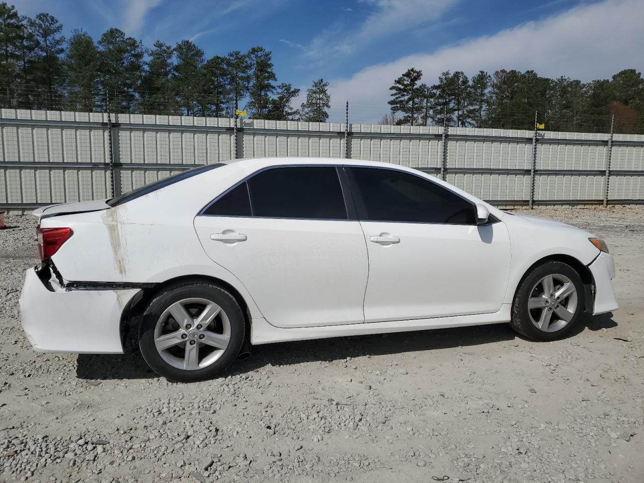 Photo 2 VIN: 4T1BF1FK7EU794464 - TOYOTA CAMRY 