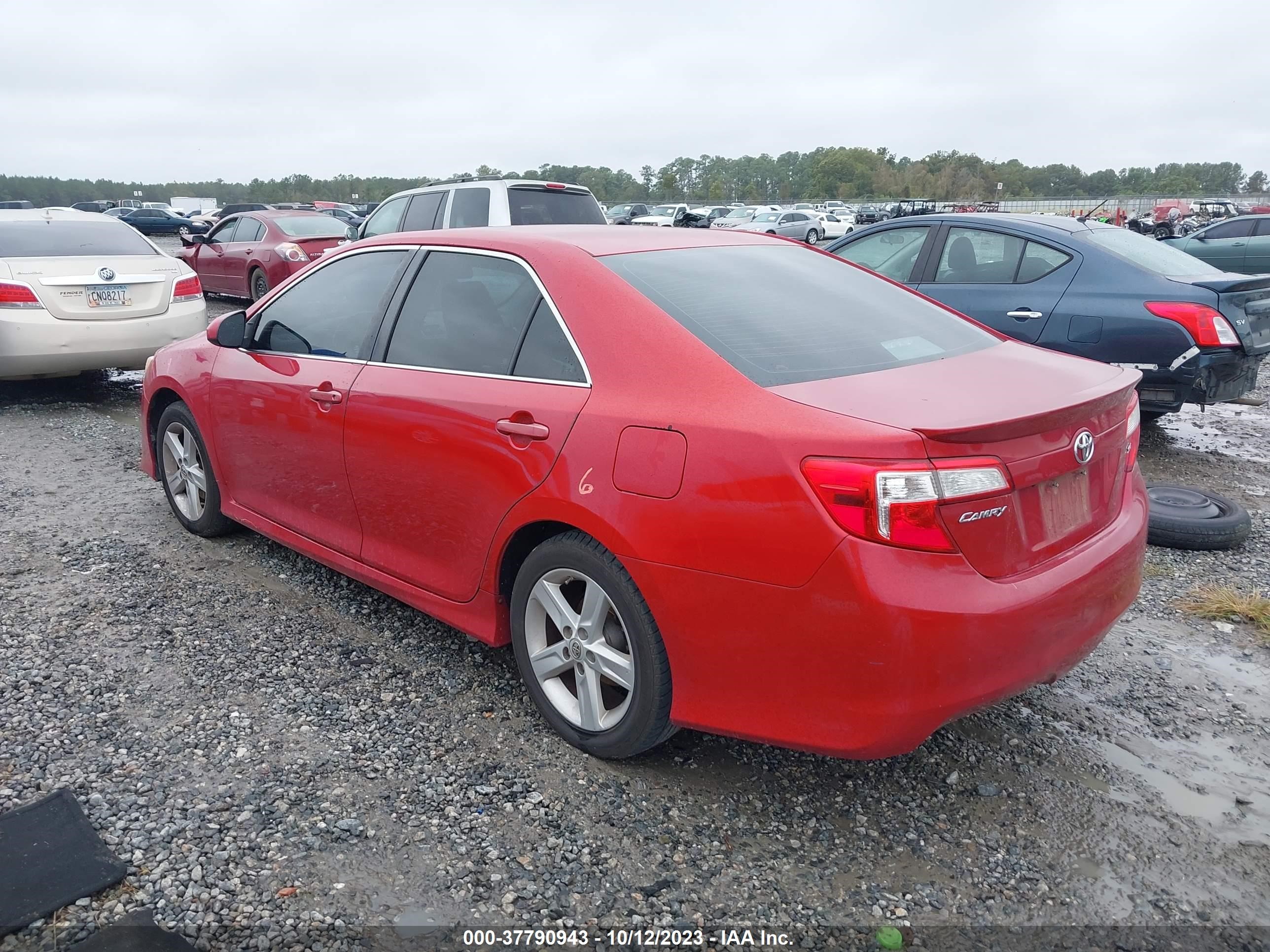 Photo 2 VIN: 4T1BF1FK7EU798921 - TOYOTA CAMRY 