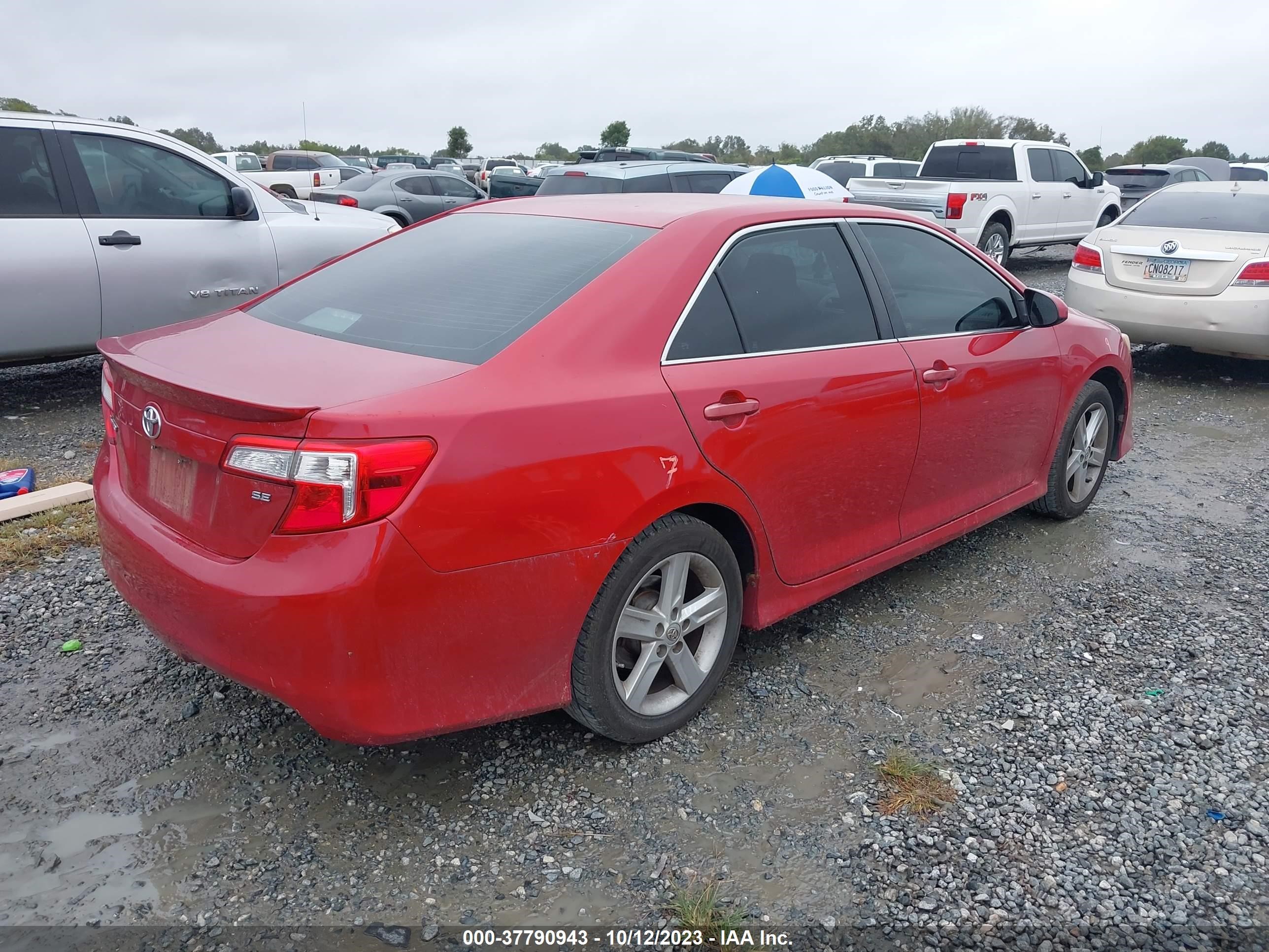 Photo 3 VIN: 4T1BF1FK7EU798921 - TOYOTA CAMRY 