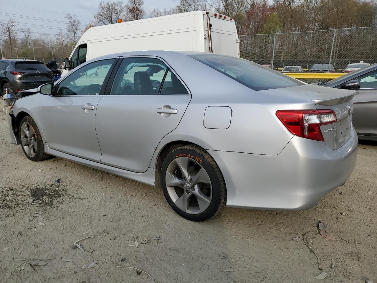 Photo 1 VIN: 4T1BF1FK7EU824000 - TOYOTA CAMRY 