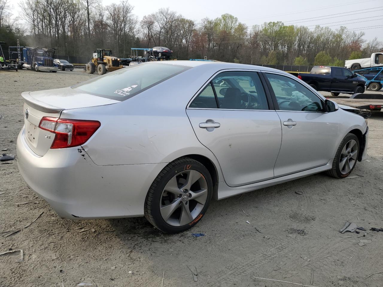 Photo 2 VIN: 4T1BF1FK7EU824000 - TOYOTA CAMRY 