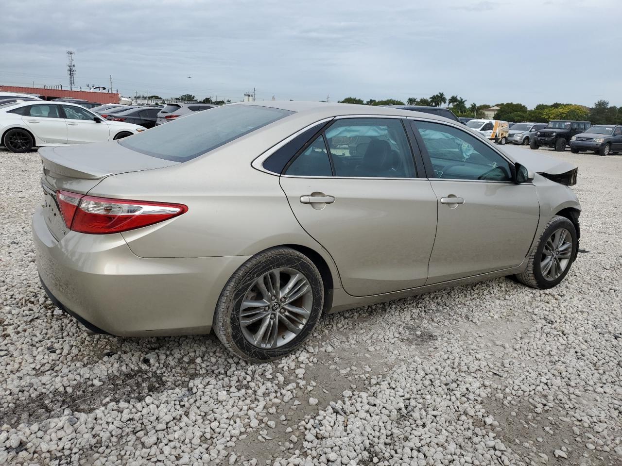 Photo 2 VIN: 4T1BF1FK7FU080416 - TOYOTA CAMRY 