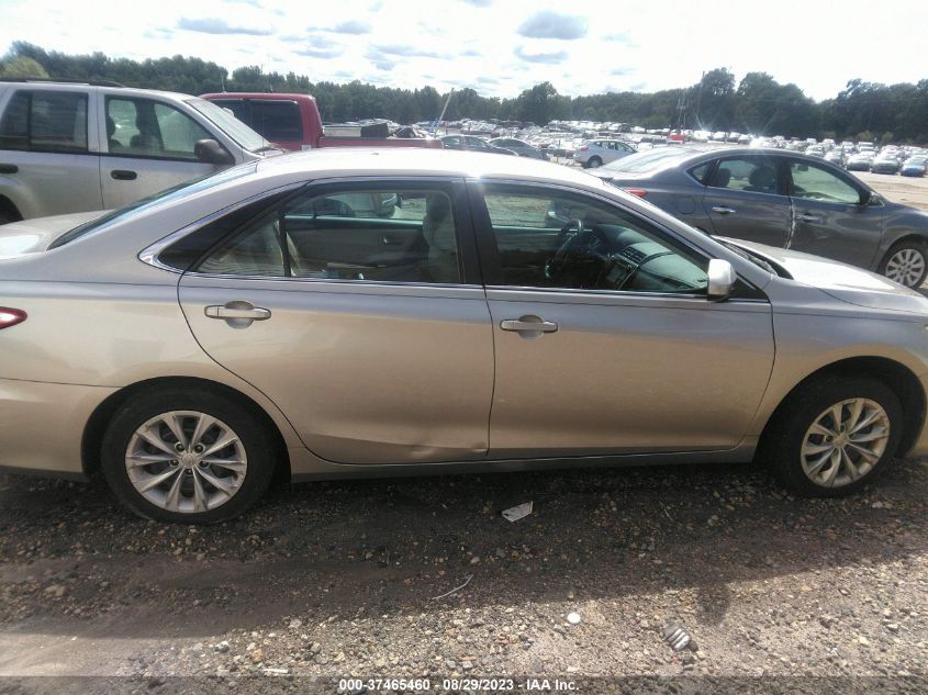 Photo 12 VIN: 4T1BF1FK7FU111292 - TOYOTA CAMRY 