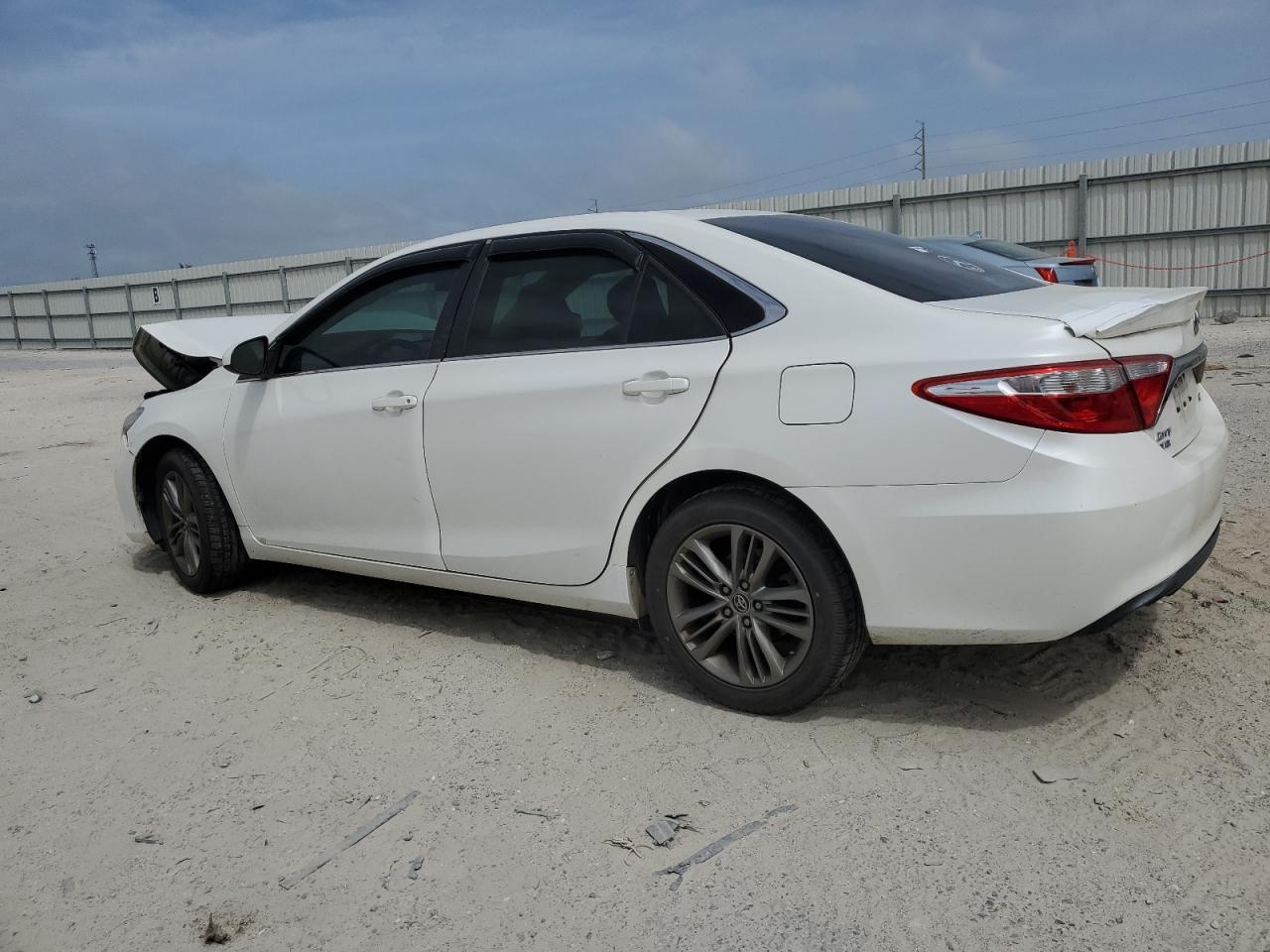 Photo 1 VIN: 4T1BF1FK7FU488219 - TOYOTA CAMRY 