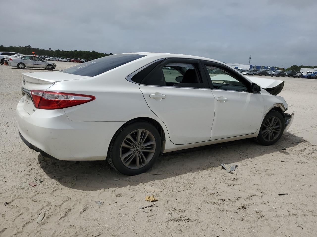 Photo 2 VIN: 4T1BF1FK7FU488219 - TOYOTA CAMRY 