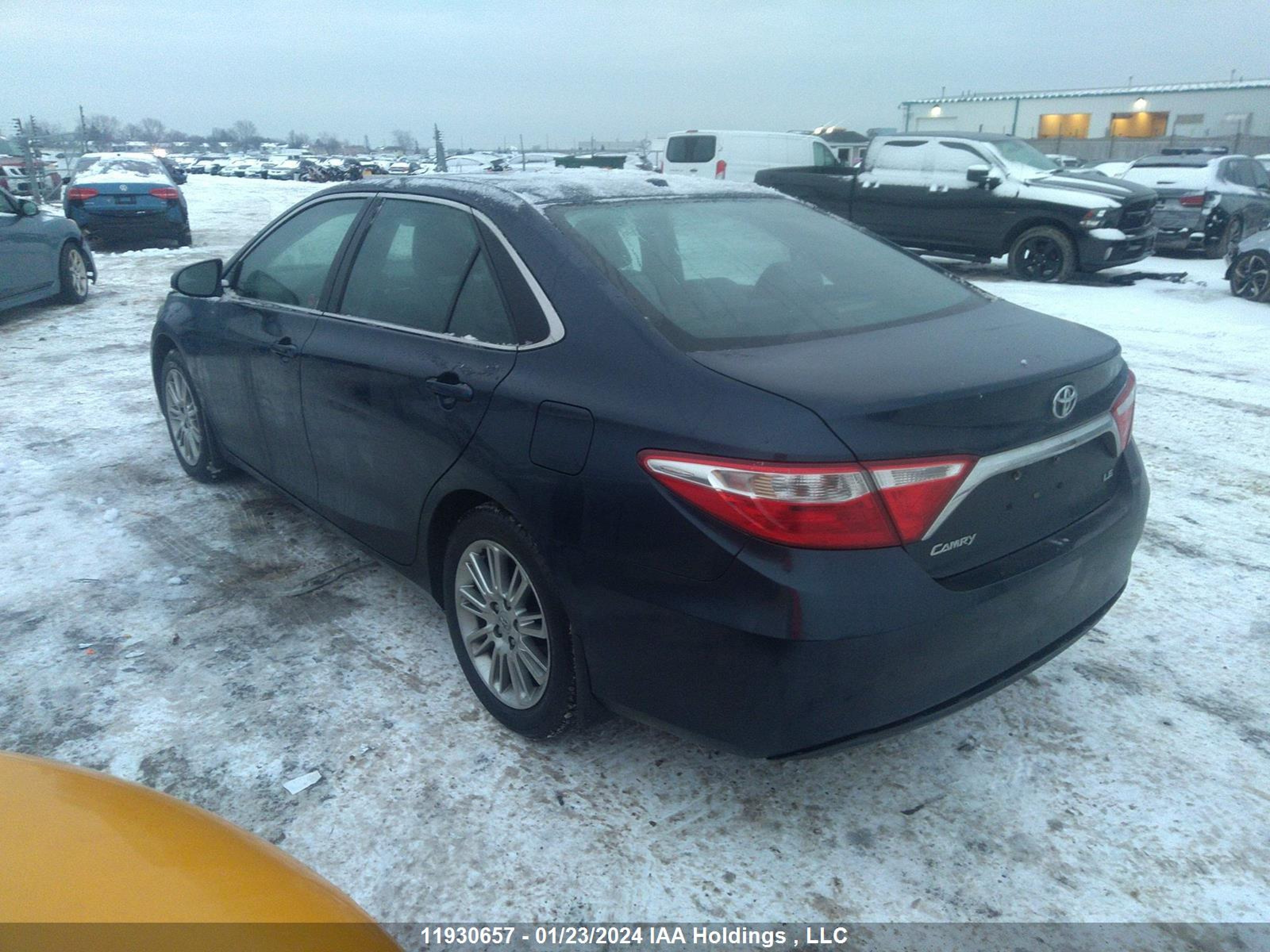 Photo 2 VIN: 4T1BF1FK7FU932361 - TOYOTA CAMRY 