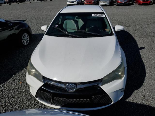 Photo 4 VIN: 4T1BF1FK7FU992981 - TOYOTA CAMRY LE 