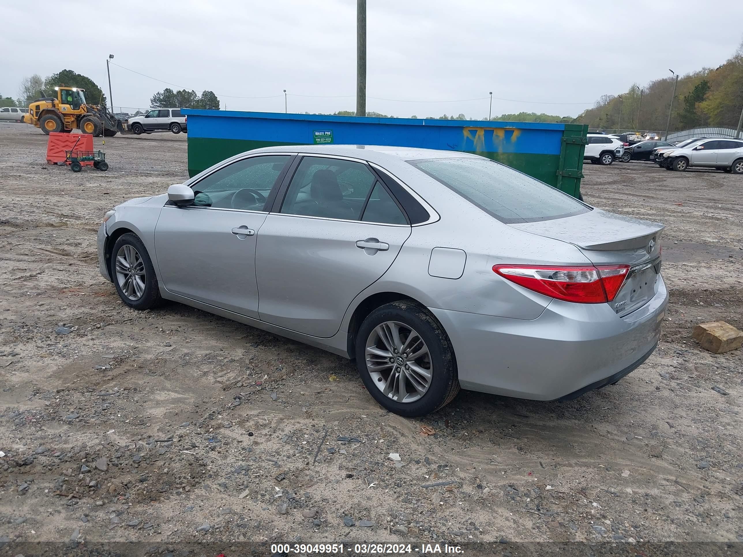 Photo 2 VIN: 4T1BF1FK7HU294261 - TOYOTA CAMRY 