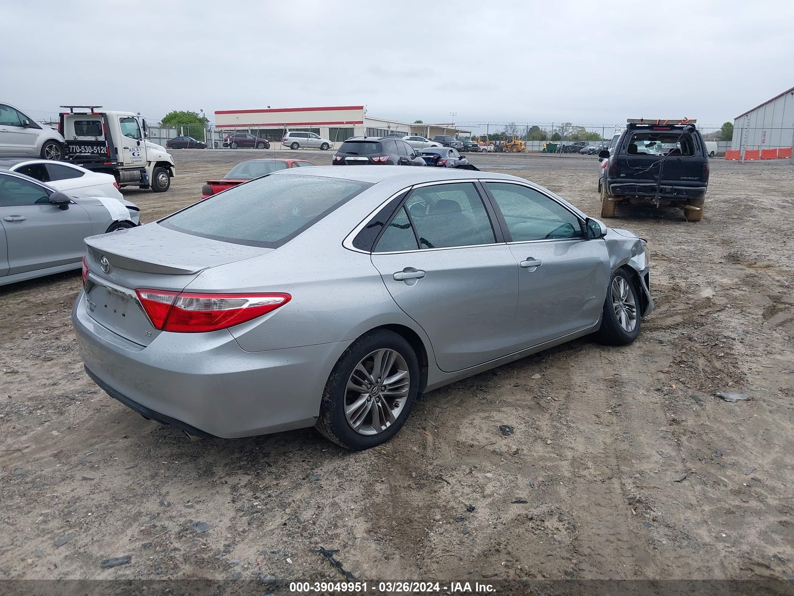 Photo 3 VIN: 4T1BF1FK7HU294261 - TOYOTA CAMRY 