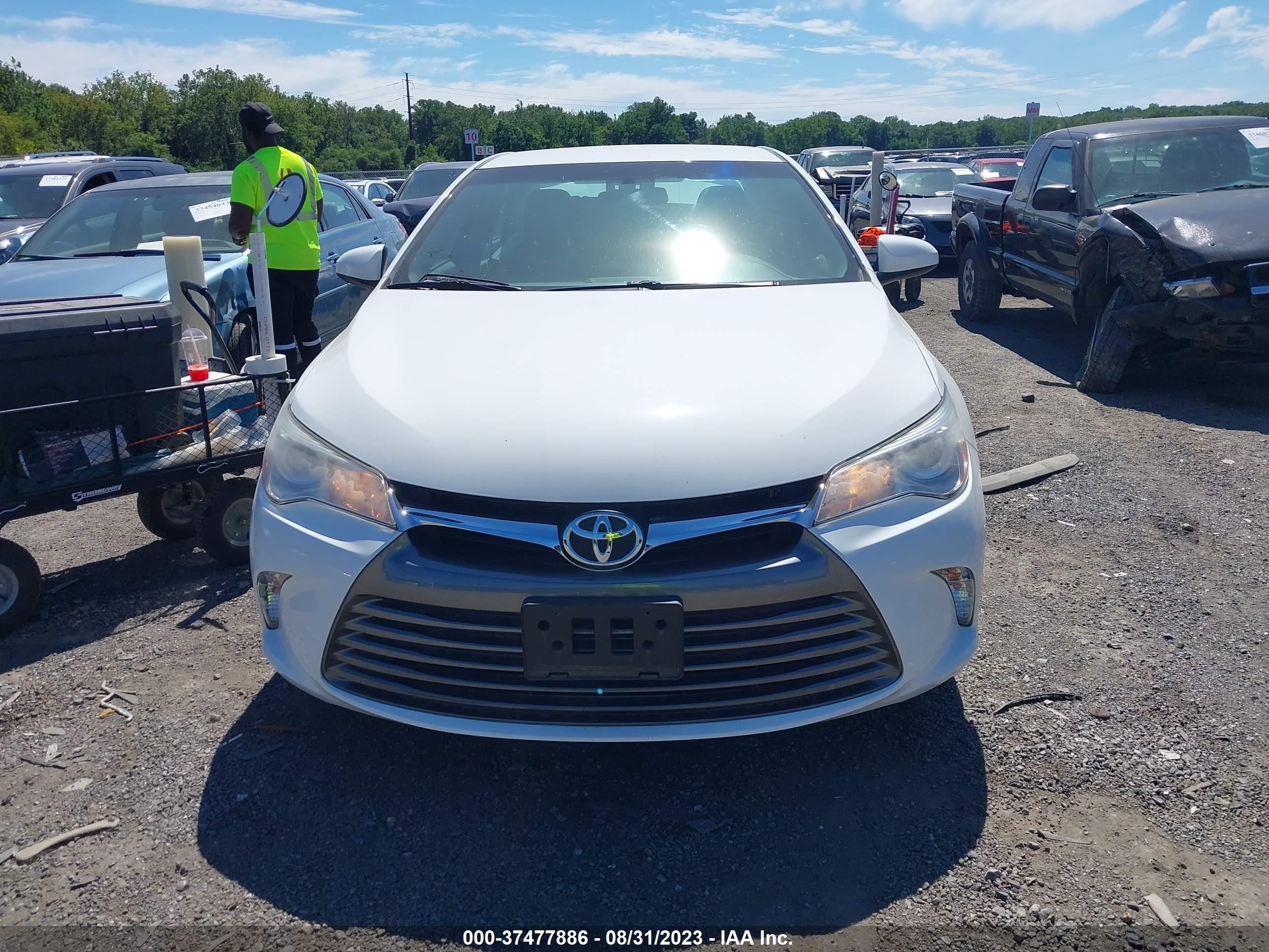 Photo 11 VIN: 4T1BF1FK7HU449486 - TOYOTA CAMRY 