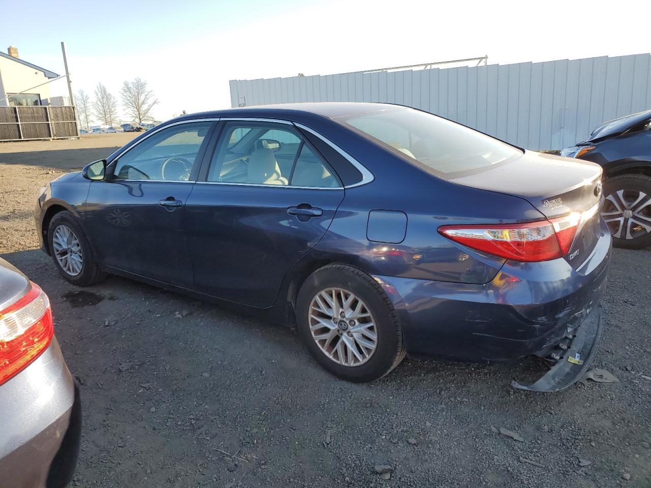 Photo 1 VIN: 4T1BF1FK7HU704587 - TOYOTA CAMRY 