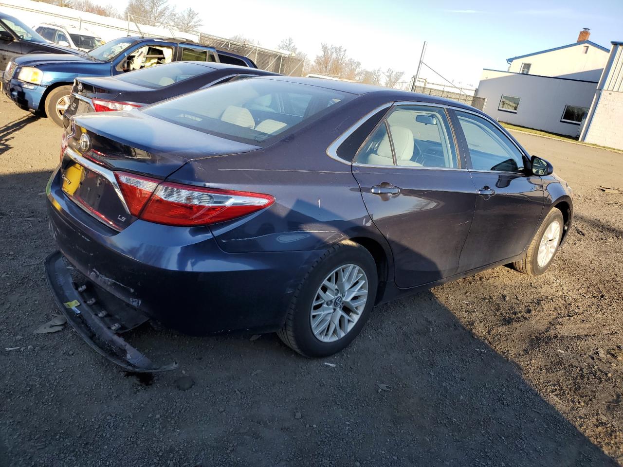 Photo 2 VIN: 4T1BF1FK7HU704587 - TOYOTA CAMRY 