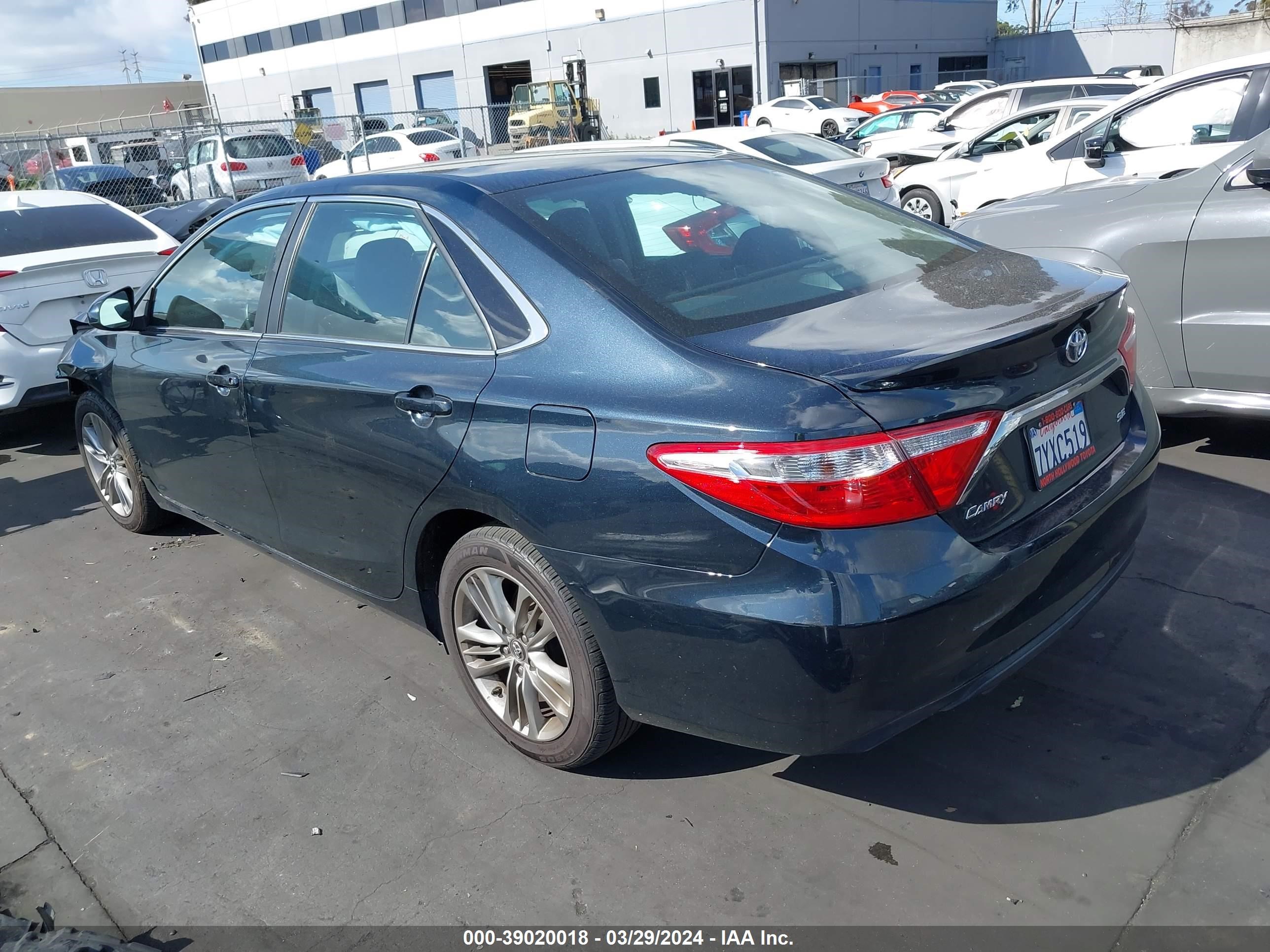 Photo 2 VIN: 4T1BF1FK7HU789933 - TOYOTA CAMRY 