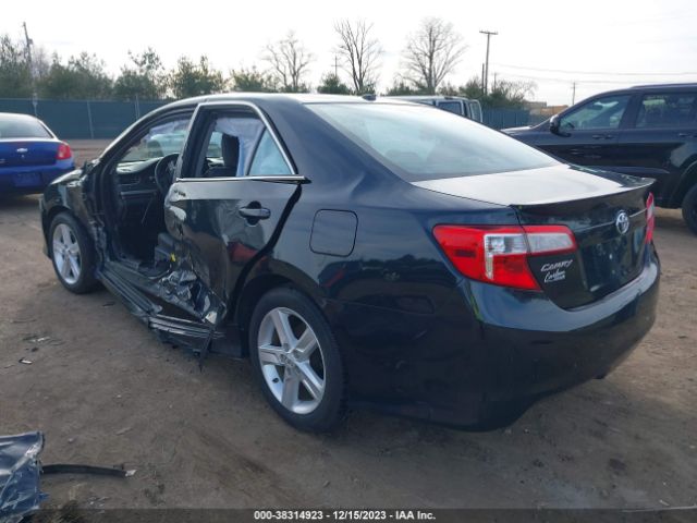 Photo 2 VIN: 4T1BF1FK8CU085667 - TOYOTA CAMRY 