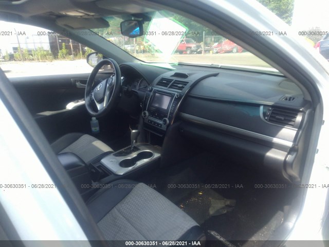 Photo 4 VIN: 4T1BF1FK8CU105366 - TOYOTA CAMRY 