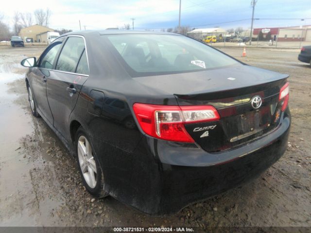 Photo 2 VIN: 4T1BF1FK8CU143809 - TOYOTA CAMRY 