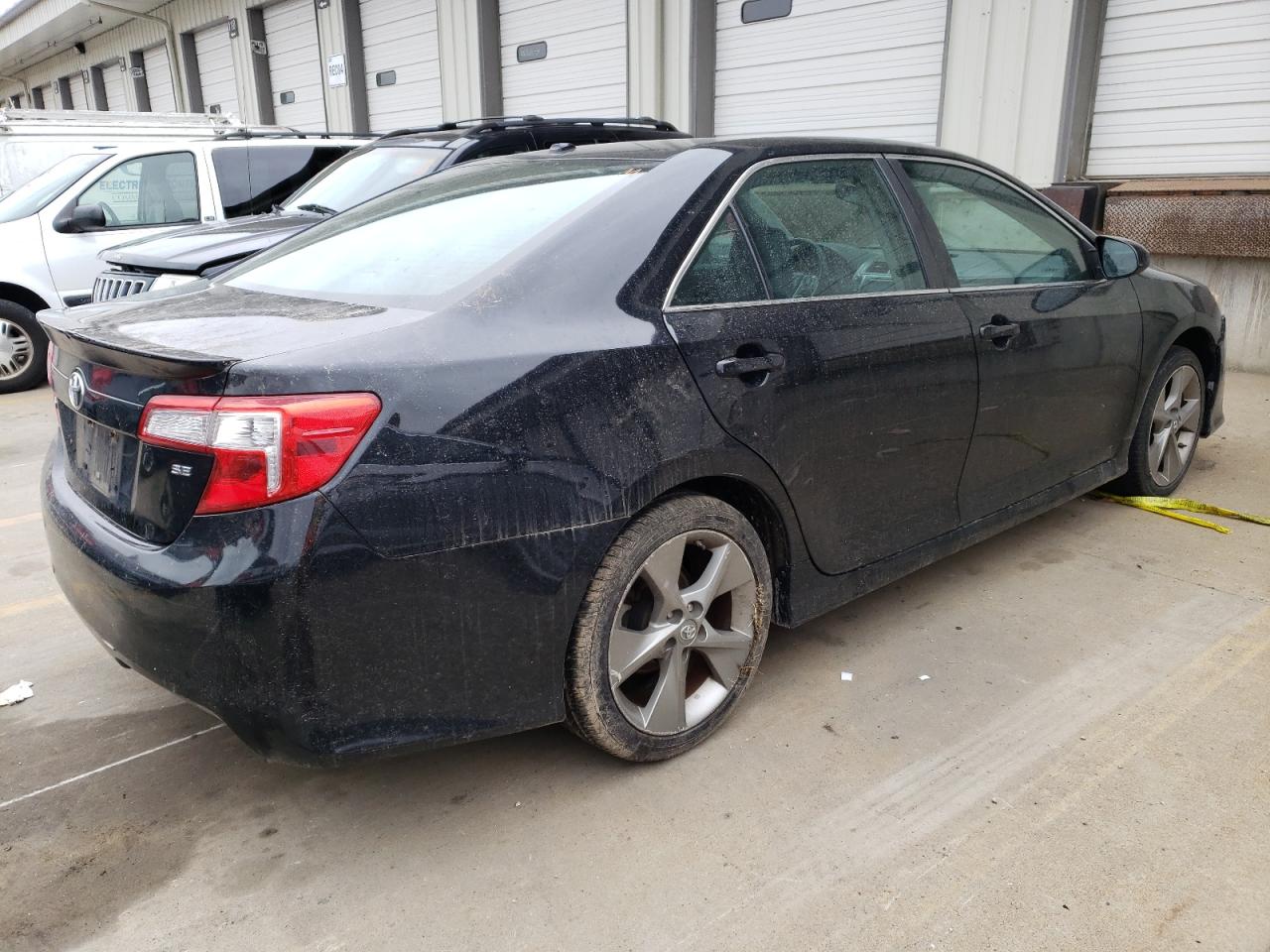 Photo 2 VIN: 4T1BF1FK8CU171562 - TOYOTA CAMRY 