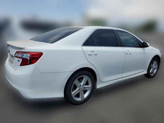 Photo 2 VIN: 4T1BF1FK8CU548083 - TOYOTA CAMRY 