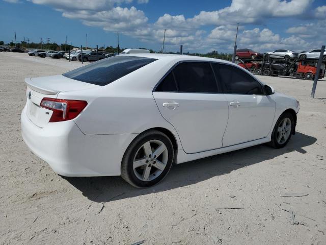 Photo 2 VIN: 4T1BF1FK8CU569287 - TOYOTA CAMRY 