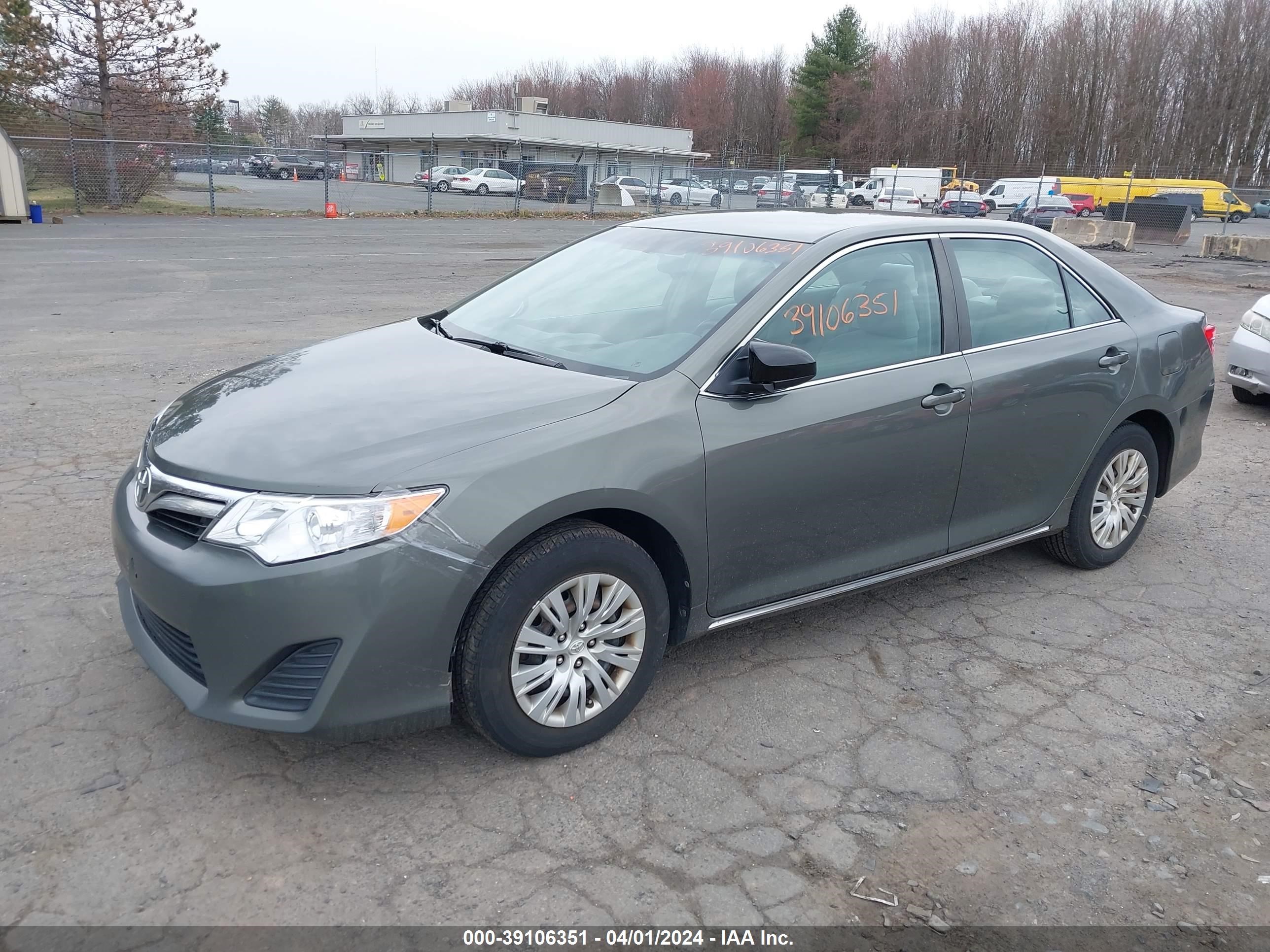 Photo 1 VIN: 4T1BF1FK8CU576692 - TOYOTA CAMRY 